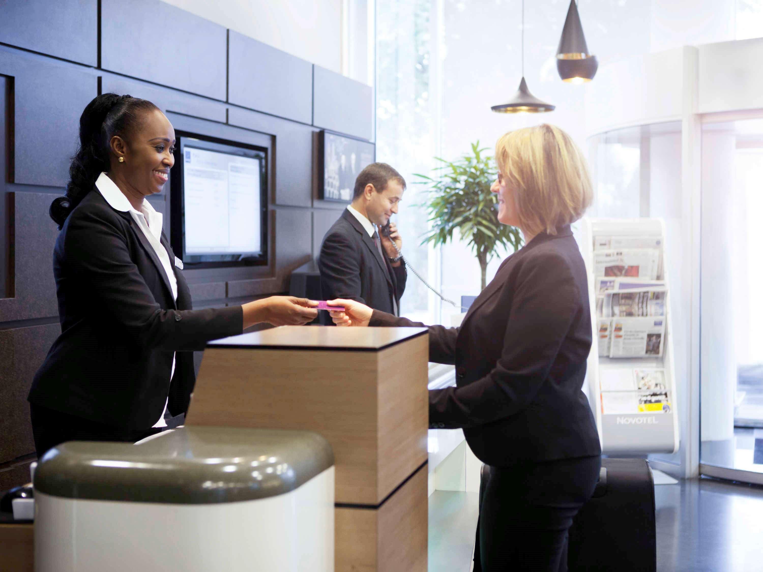 Novotel Paris 17 מראה חיצוני תמונה