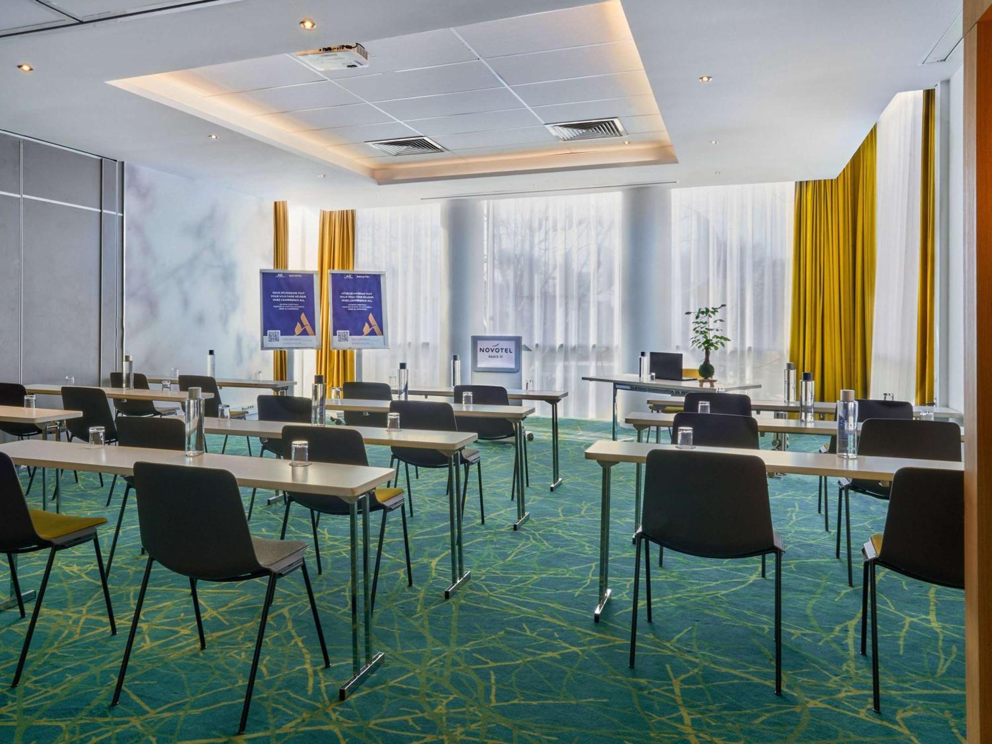 Novotel Paris 17 מראה חיצוני תמונה